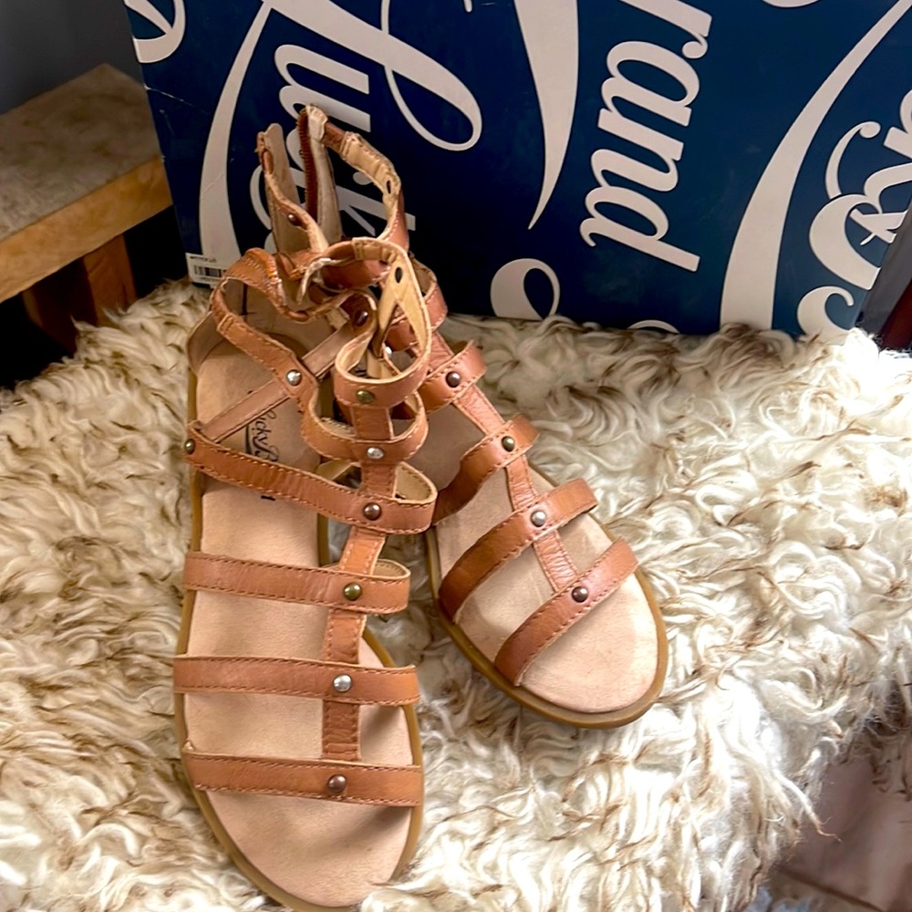 Lucky Brand Girls sandals